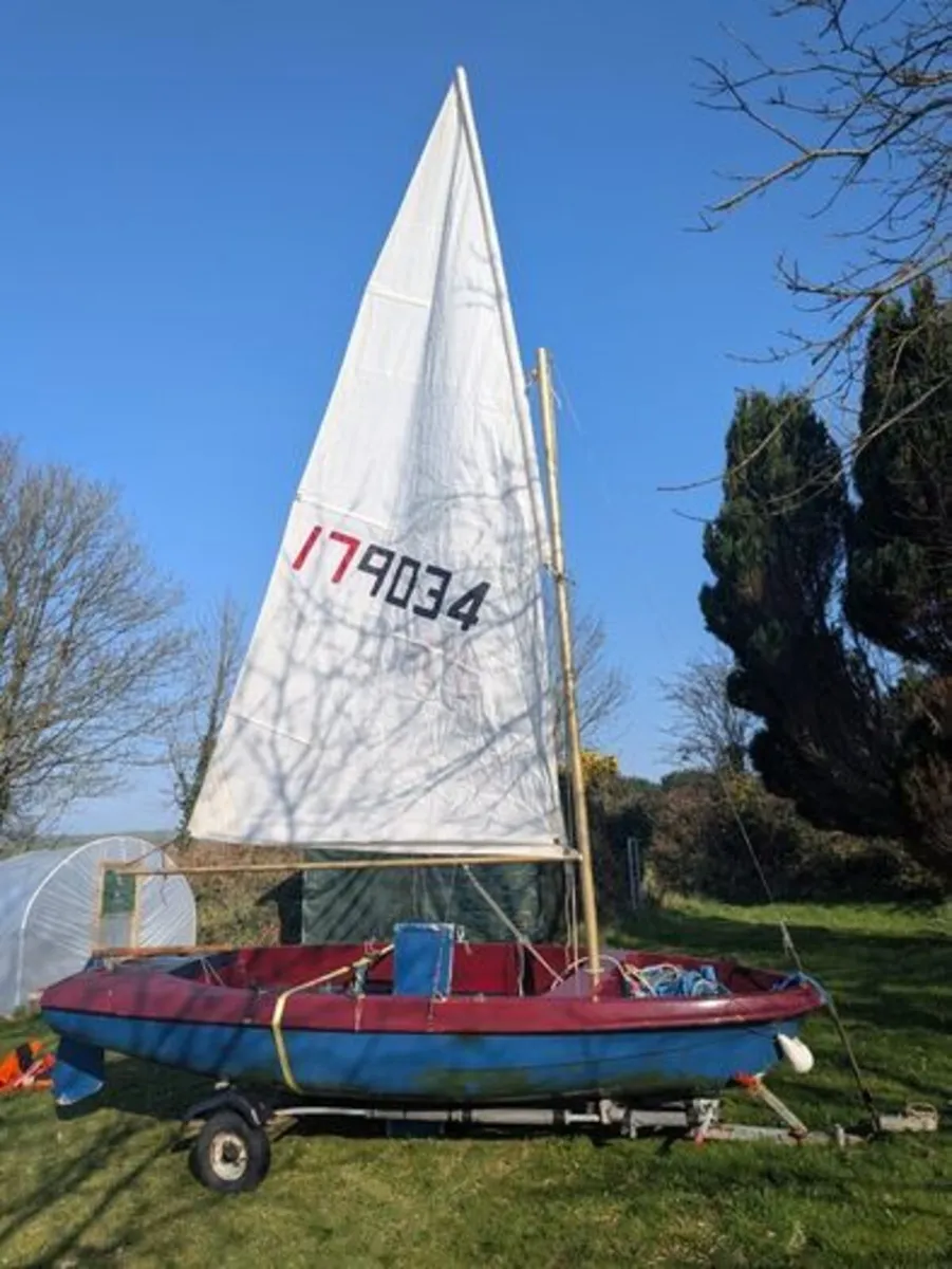 14th dinghy (Skipper) with 4HP engine - Image 2