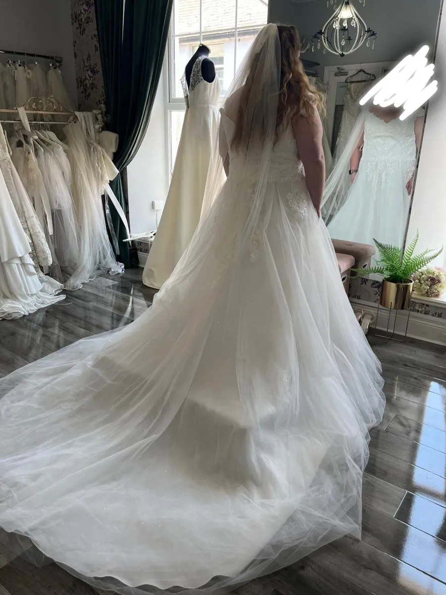 Wedding Dress - Image 4