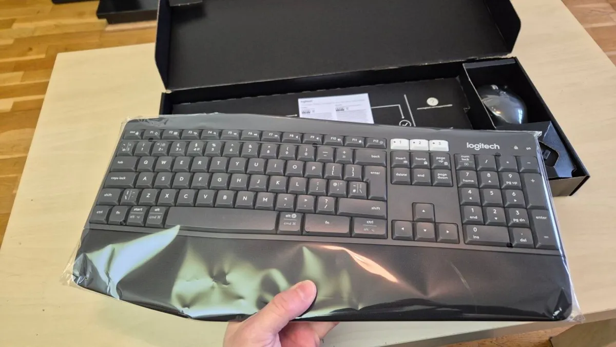 Logitech MK850 wireless keybaord & mouse combo - Image 3