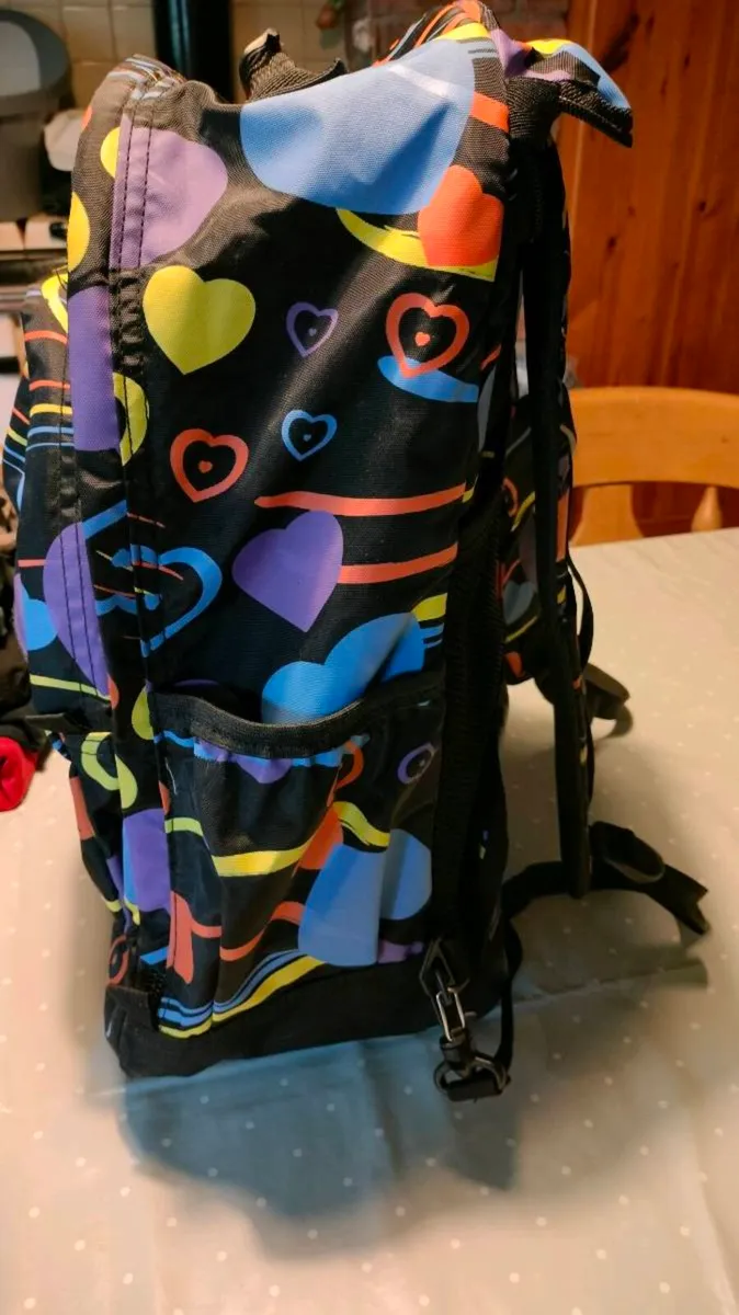 Ridge 53 school bag on wheels, great quality bag. - Image 3