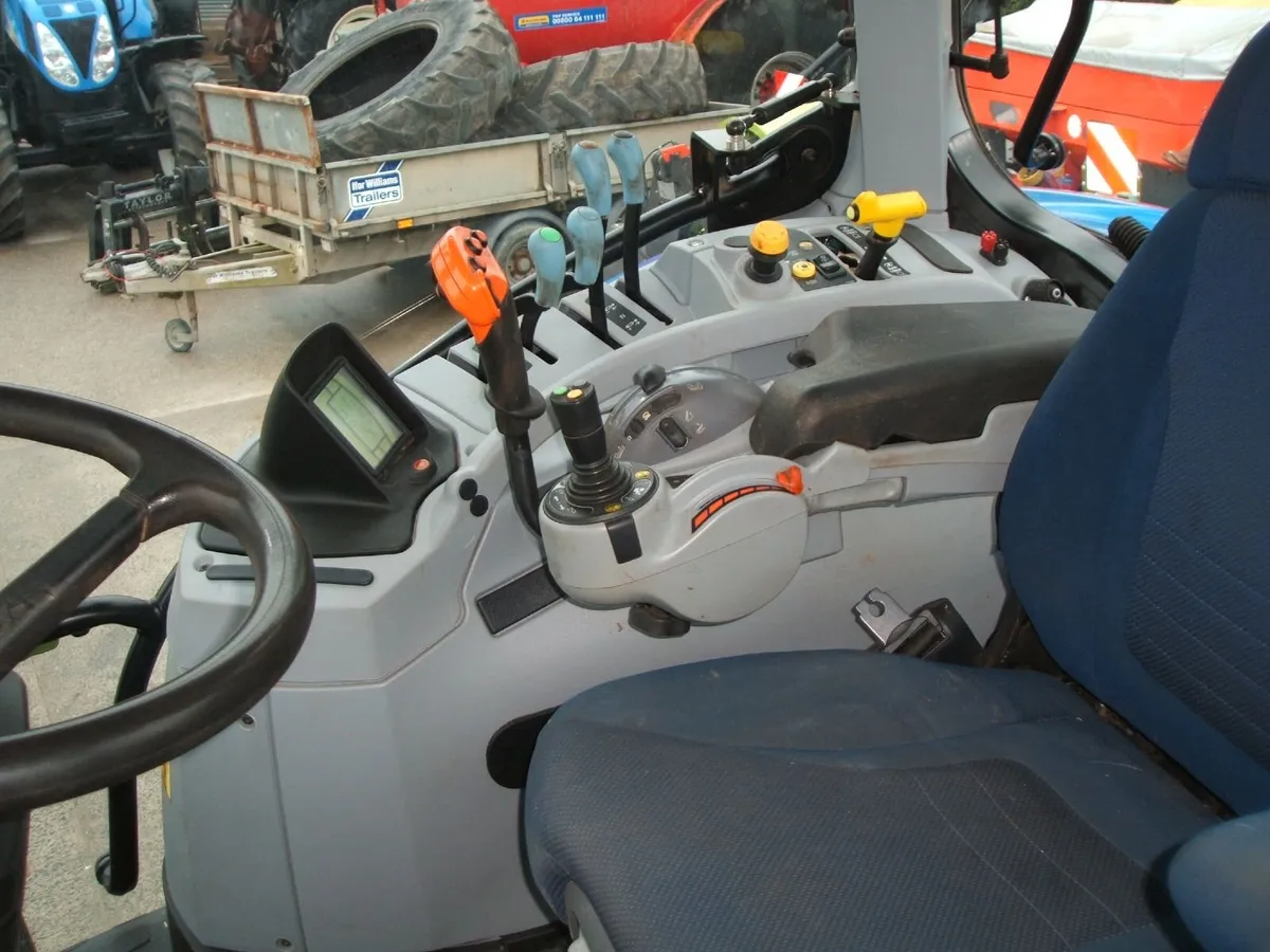 2023 New Holland T7 210 RC - Image 2