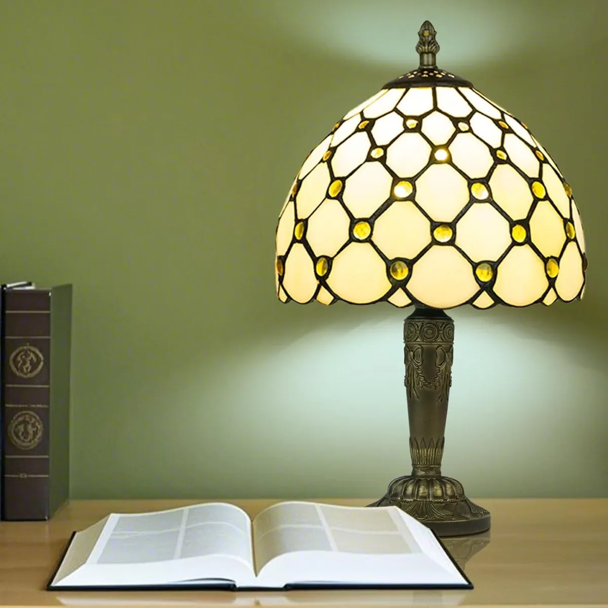 Small Tiffany Style Table Lamp 3 Color Temperature - Image 3