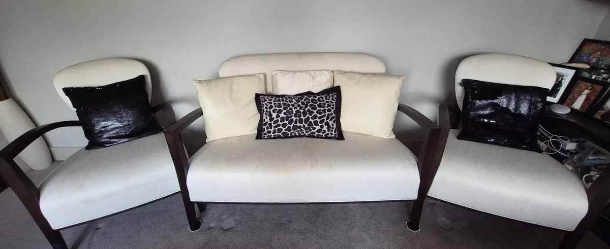 Suite of furniture - Image 4