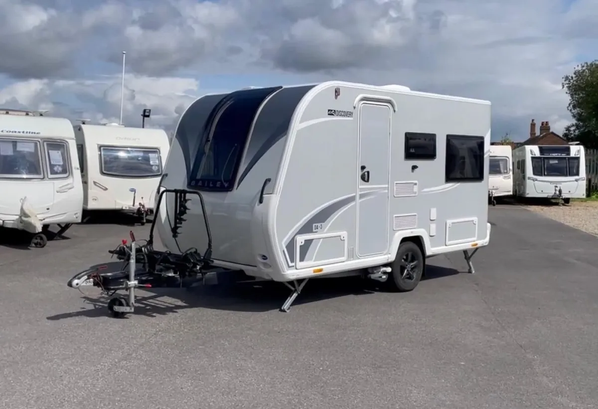 Bailey Discovery D4-3 Caravan - Image 2