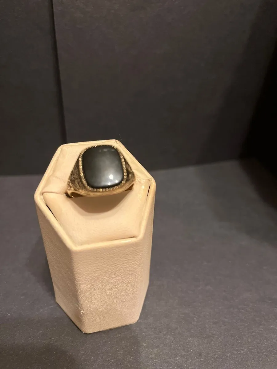 Onyx’s  Stone Mes Ring - Image 1