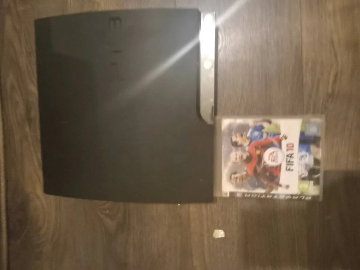 PlayStation 3 & FIFA 10 no controller - Image 3
