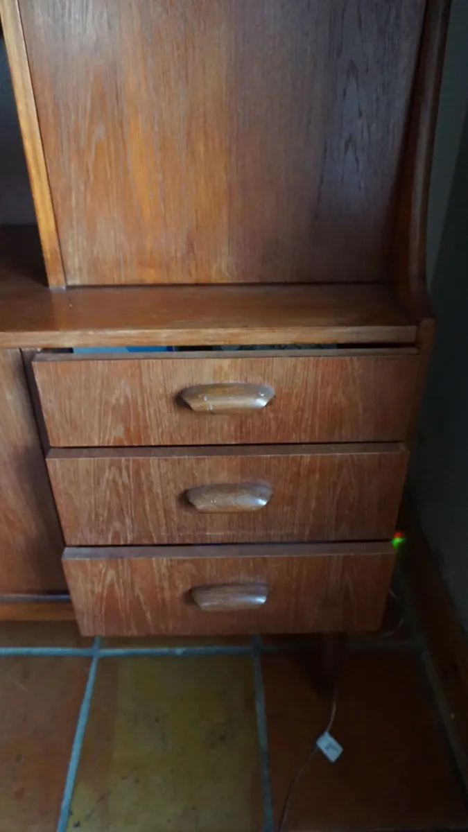 RARE FIND Vintage 70s G Plan Teak Drinks Cabinet - Image 3