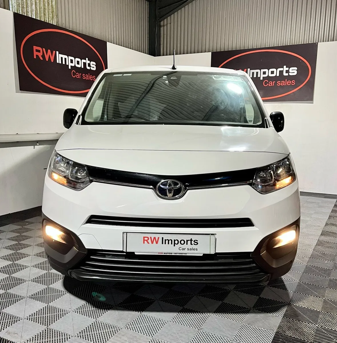 Toyota proace city 3 x seater - Image 4