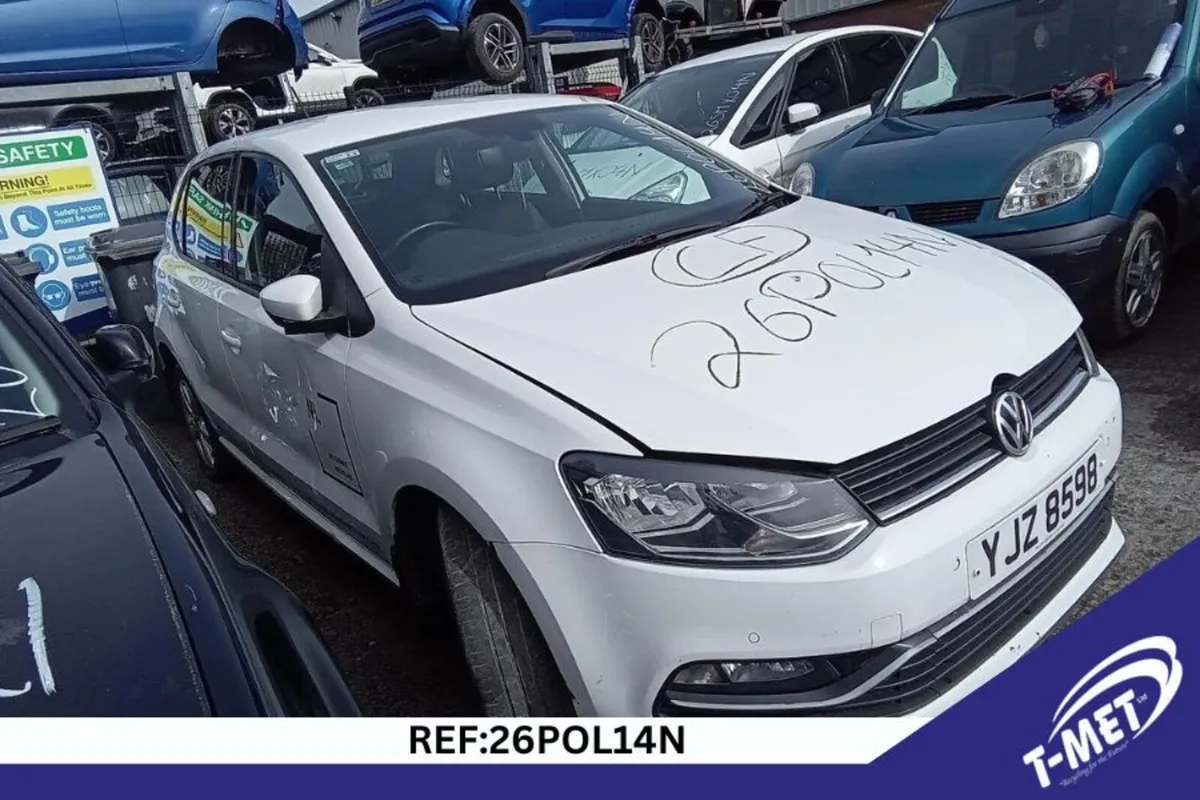 2016 VOLKSWAGEN POLO BREAKING FOR PARTS - Image 1