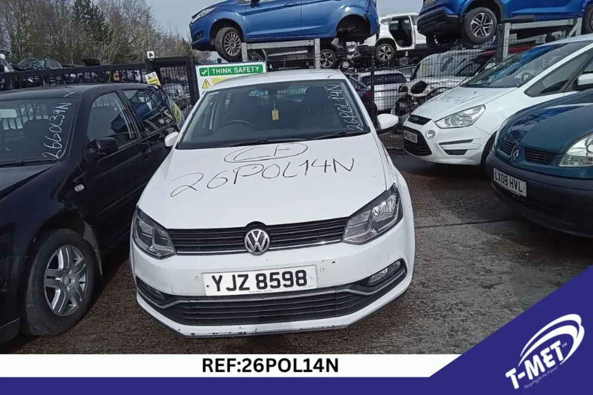 2016 VOLKSWAGEN POLO BREAKING FOR PARTS - Image 2
