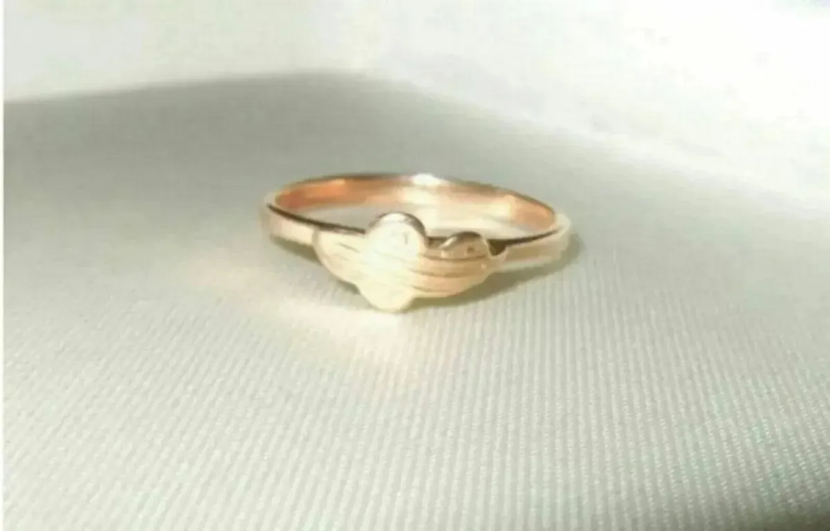 Vintage 14ct Gold Unisex Ring - Image 2