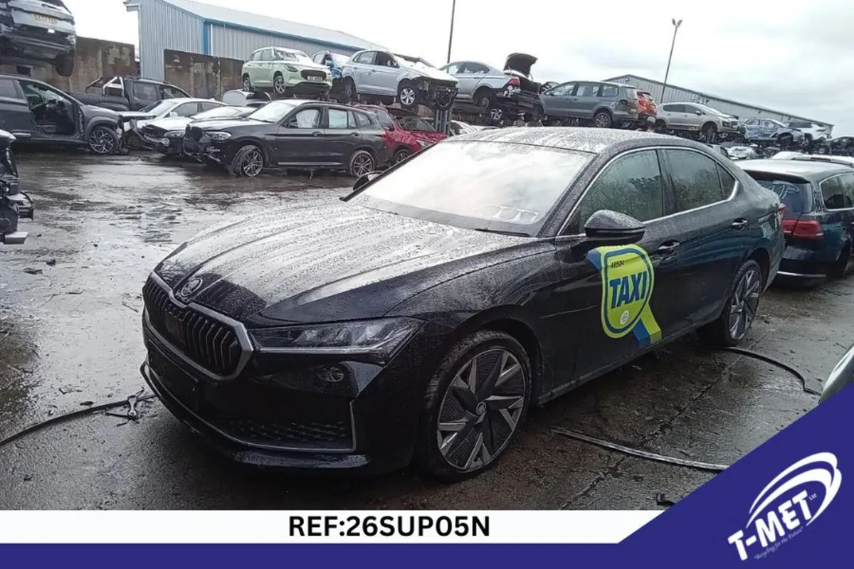 2024 SKODA SUPERB BREAKING FOR PARTS - Image 4