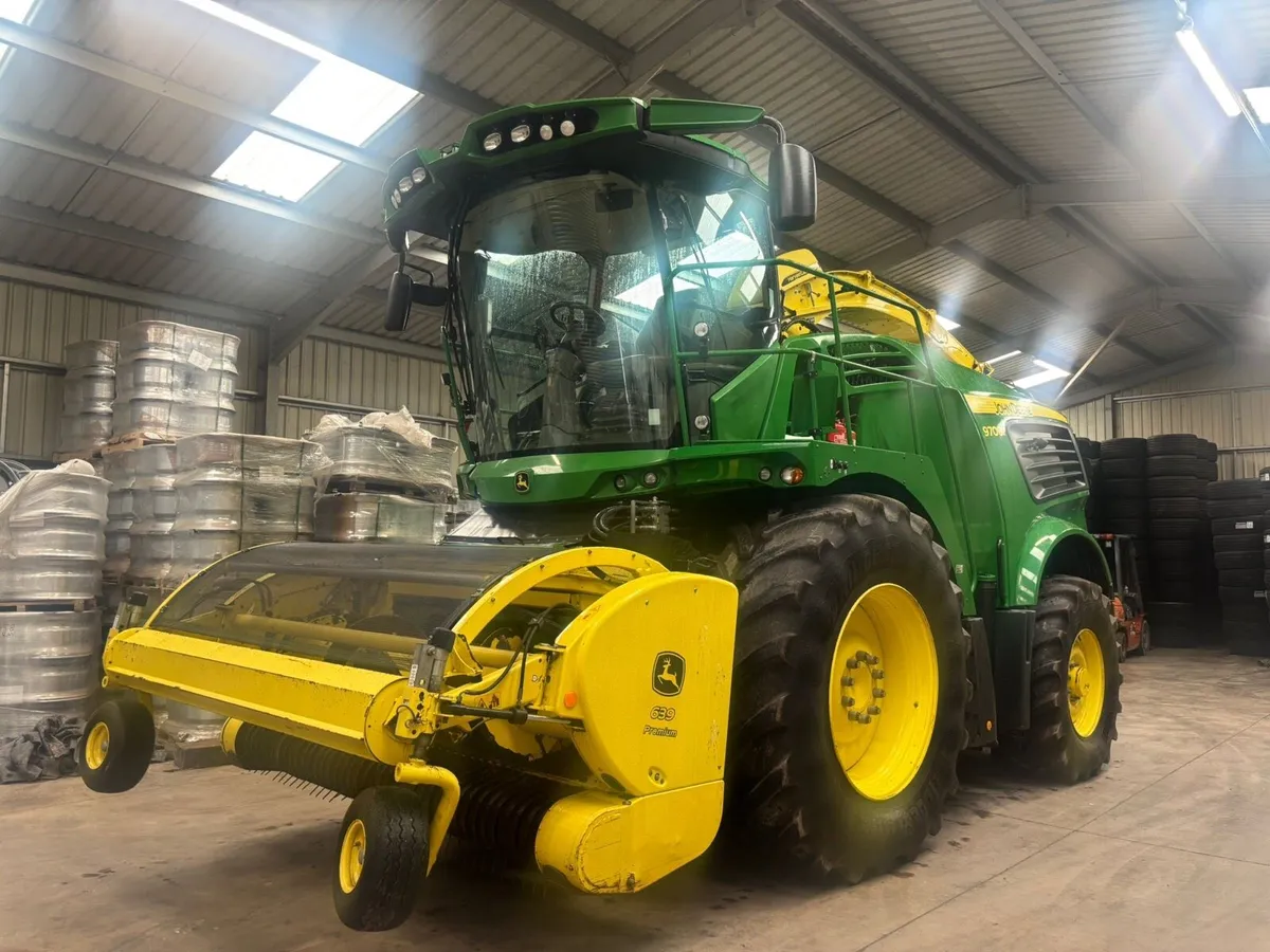 John Deere 9700i - Image 1