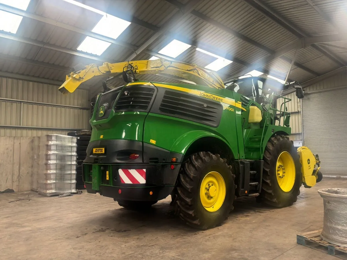 John Deere 9700i - Image 2