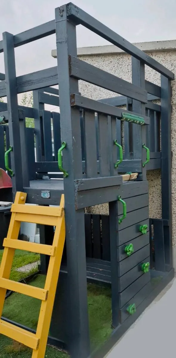 Jungle Gym play house - Image 3