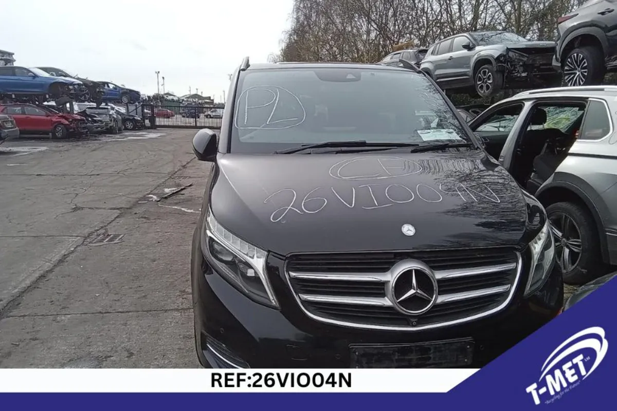 2015 MERCEDES VITO BREAKING FOR PARTS - Image 2