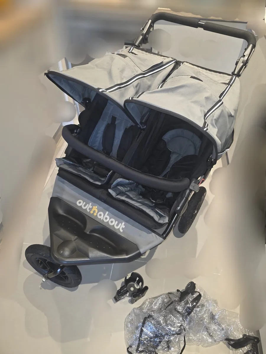 Out N About Spotless Double stroller - Image 1
