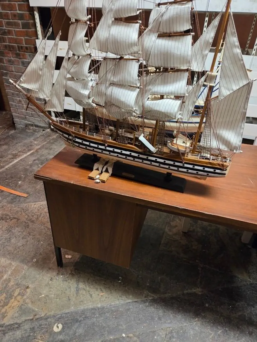 Titanic Ships - Image 2