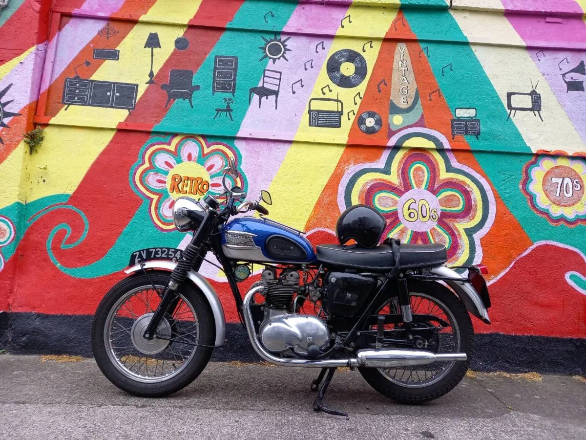 Triumph 350 3ta - Image 2