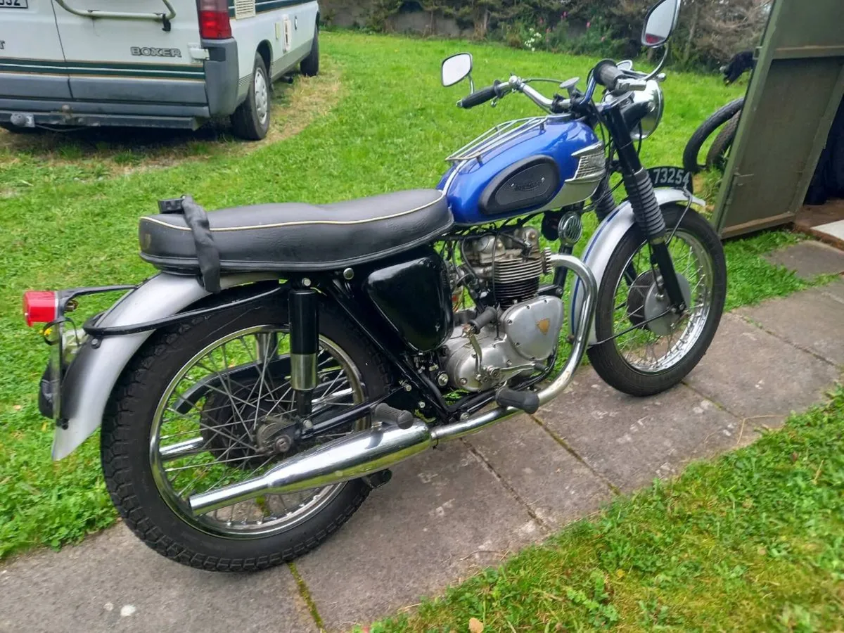 Triumph 350 3ta - Image 4