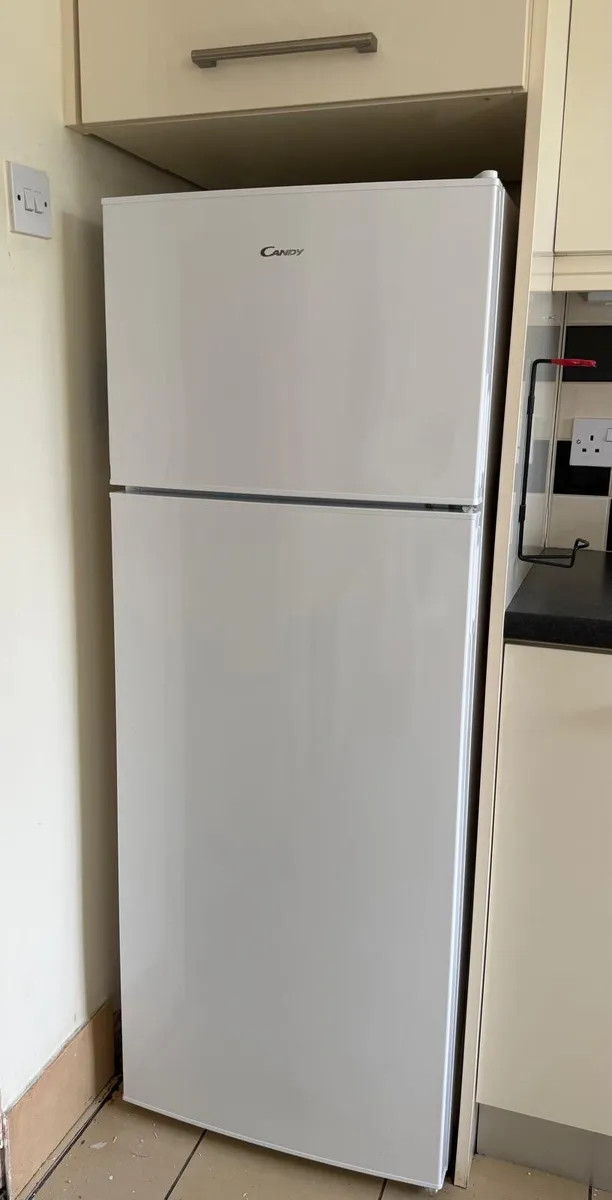 Fridge freezer - Image 1