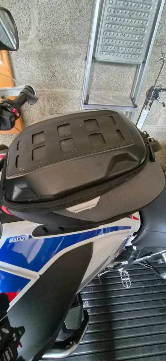 SW-Motech

Pro Engage Tank Bag - Image 3