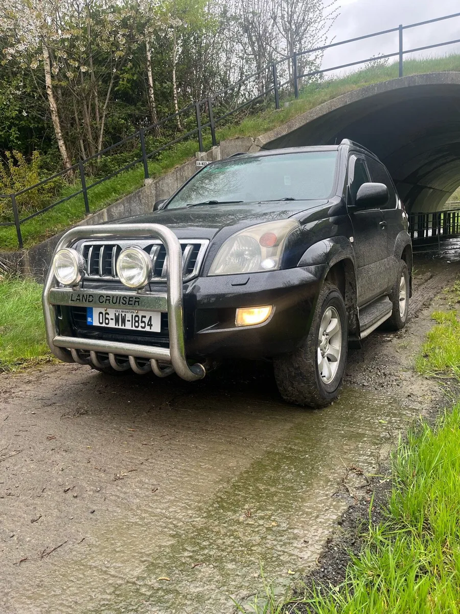 Toyota landcruiser - Image 1