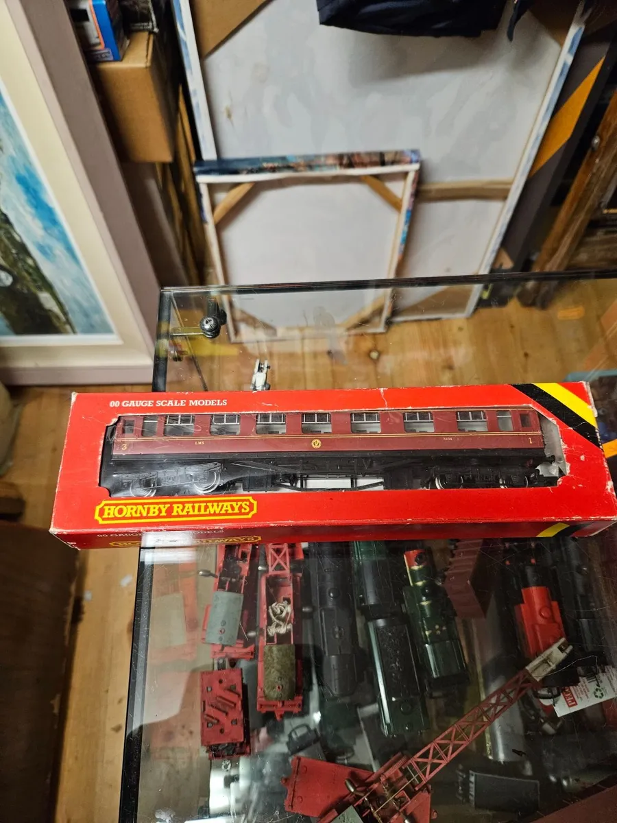 Hornby OO Gauge Carraige