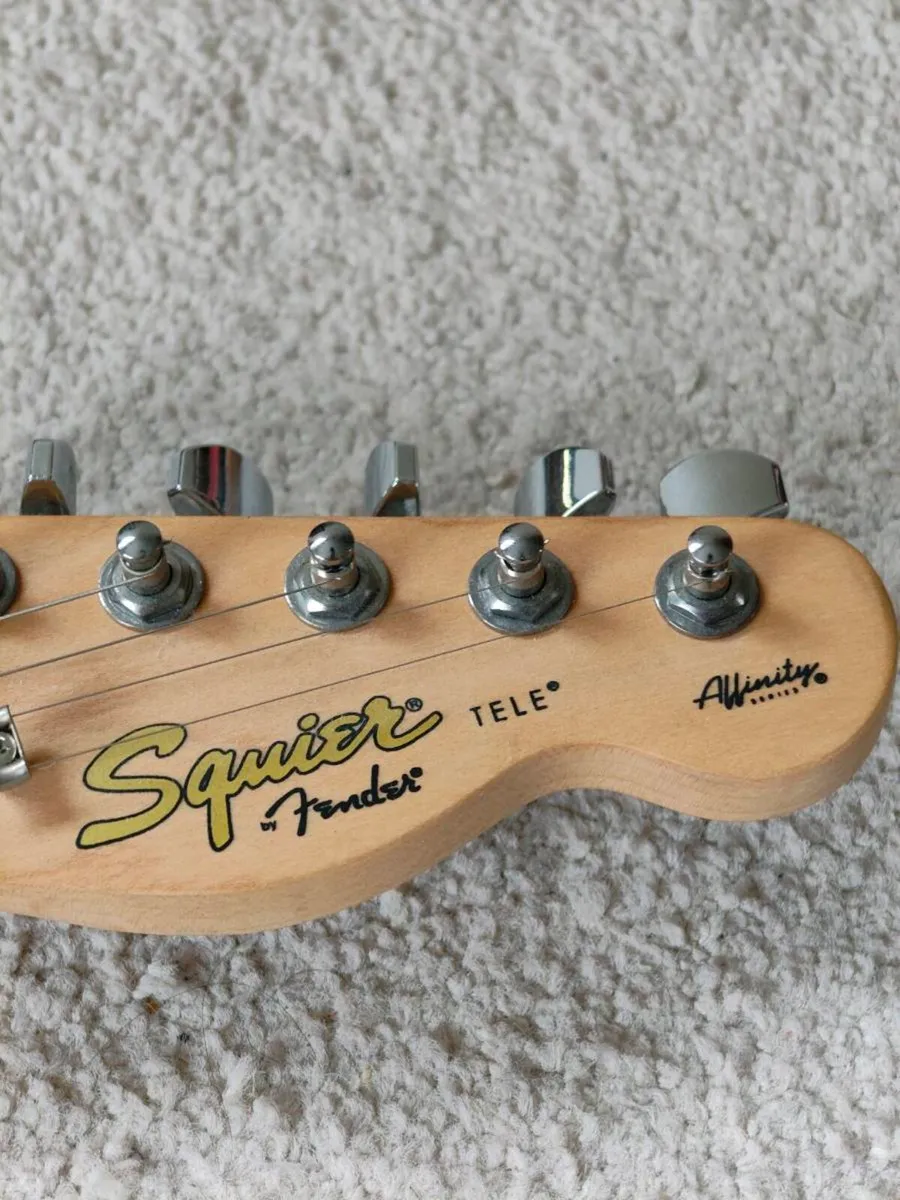 Squier Fender Telecaster Affinity + Vox Amp - Image 3