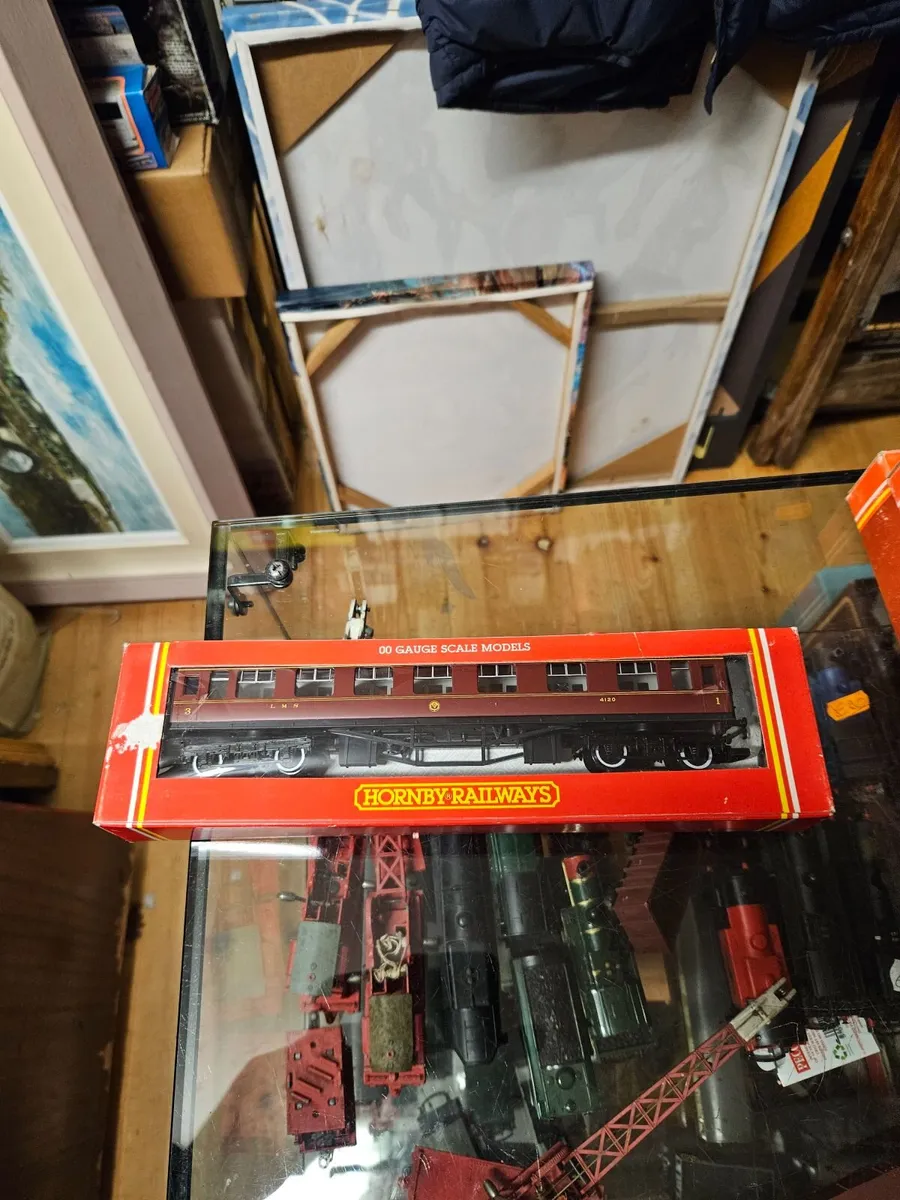 Hornby OO Gauge Carraige