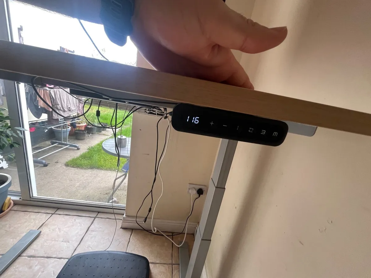 Electric Sit-Stand Desk 1200x800mm - Image 2