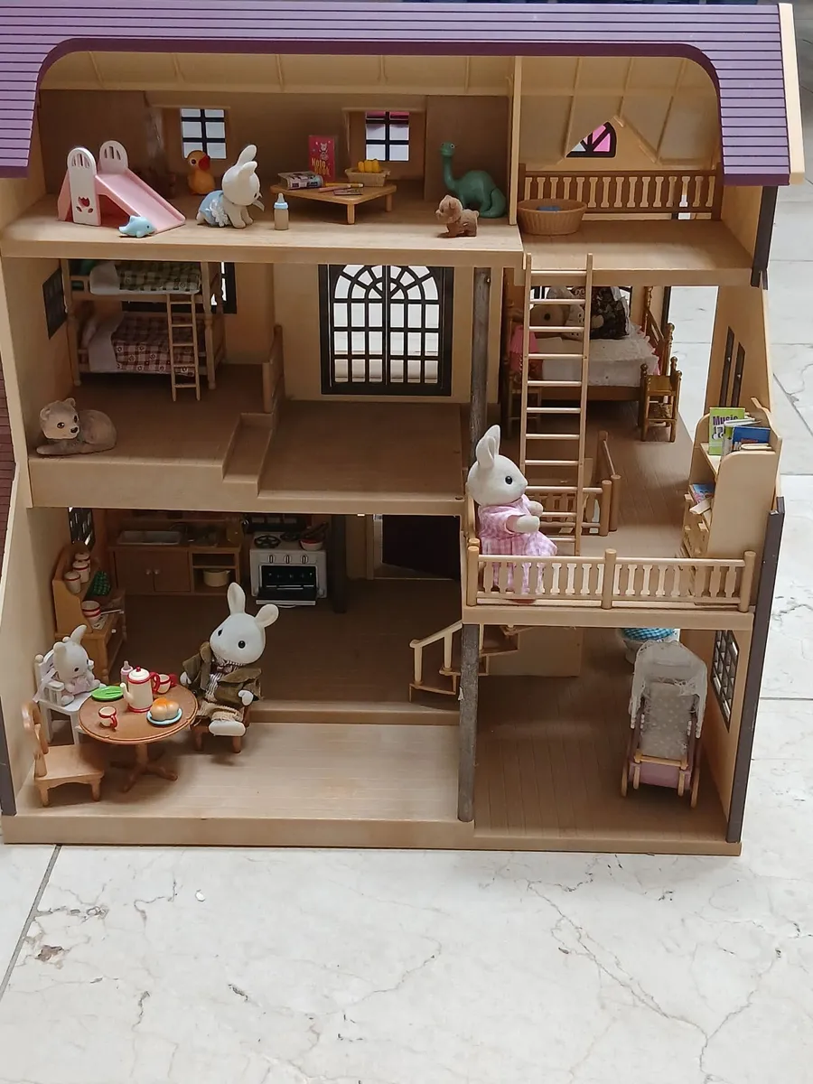 Sylvanian Family Bundle - Image 3