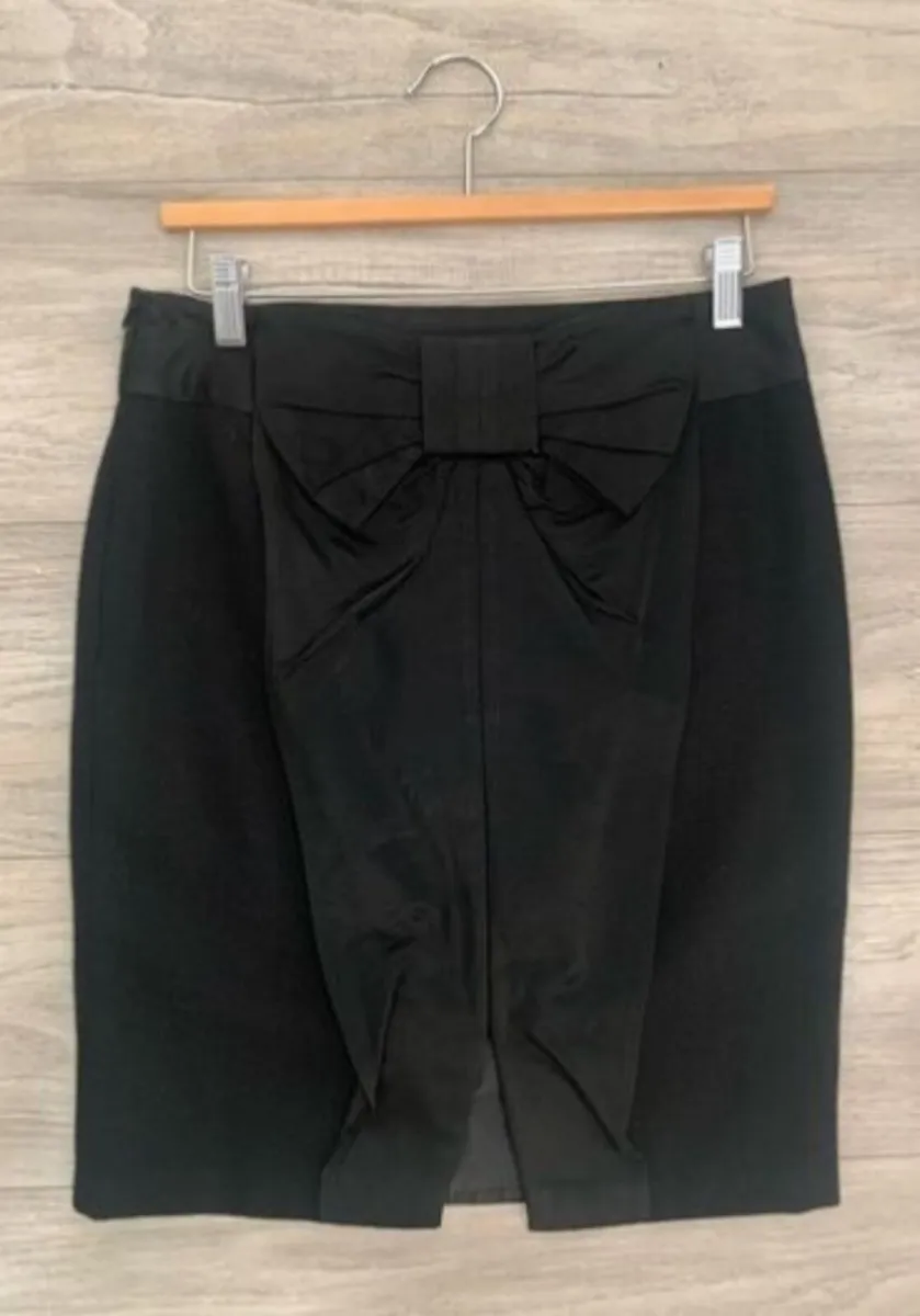 SAVIDA SKIRT WITH BOW DETAIL: SIZE 8-10 - Image 2