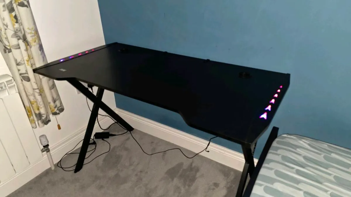 Gaming Desk 120*60 with lights and chair - Image 1