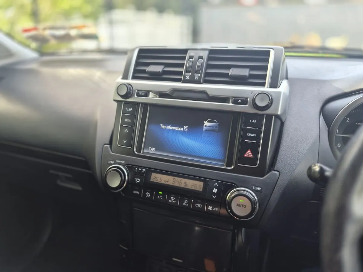 Toyota Land Cruiser 2014 - Image 2