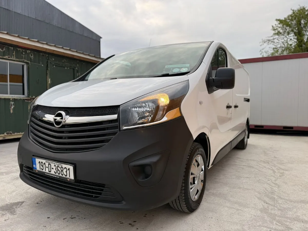 Opel Vivaro 2019LWB ONLY 58K KILOMETRES - Image 2