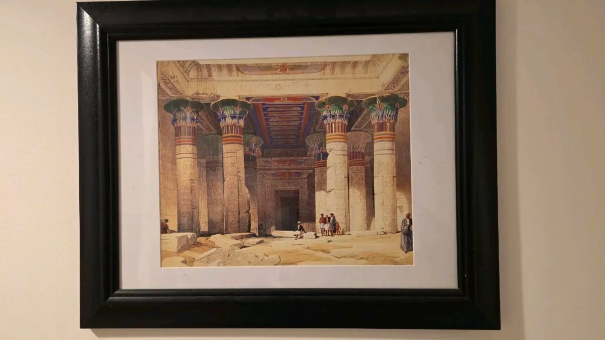 Art collection, multiple portraits - Image 1