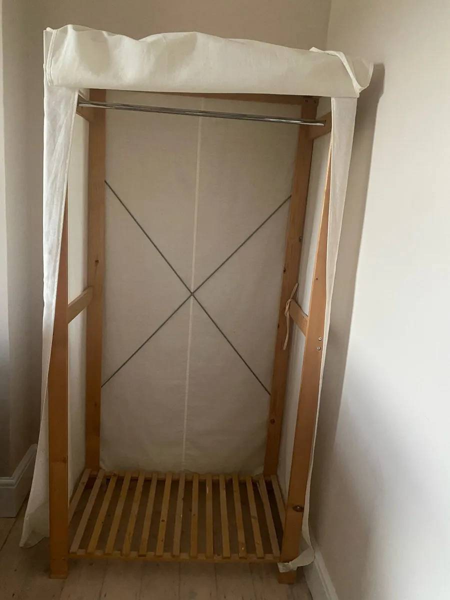 Wardrobe / Shelves - Image 1