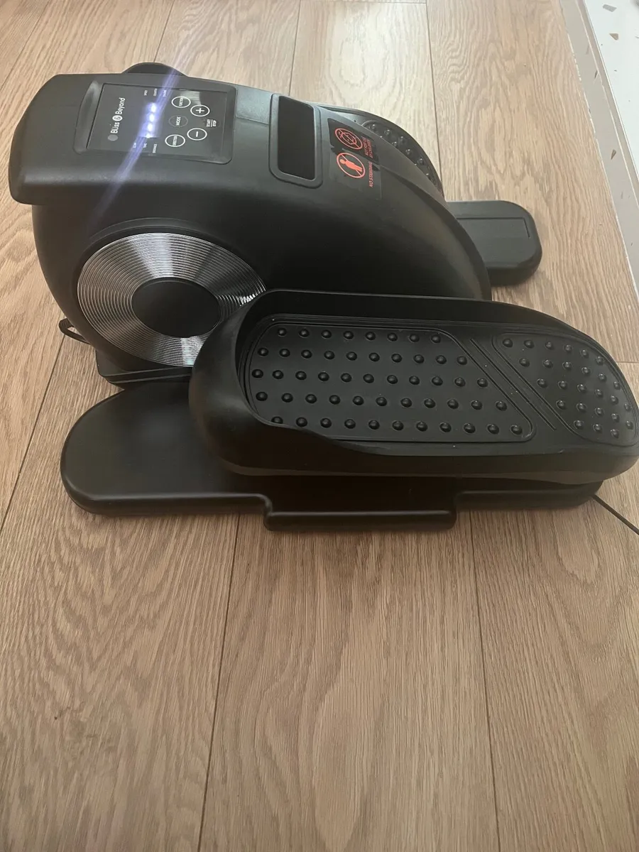 Seated Elliptical Machine - Image 4