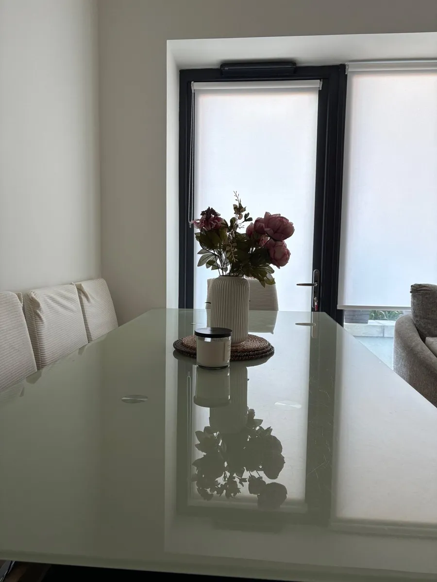 Glass dining table and 6 Chairs - Image 2