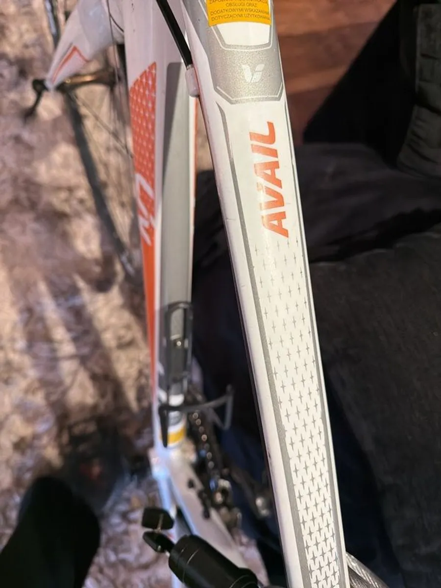 ladies road - Image 4