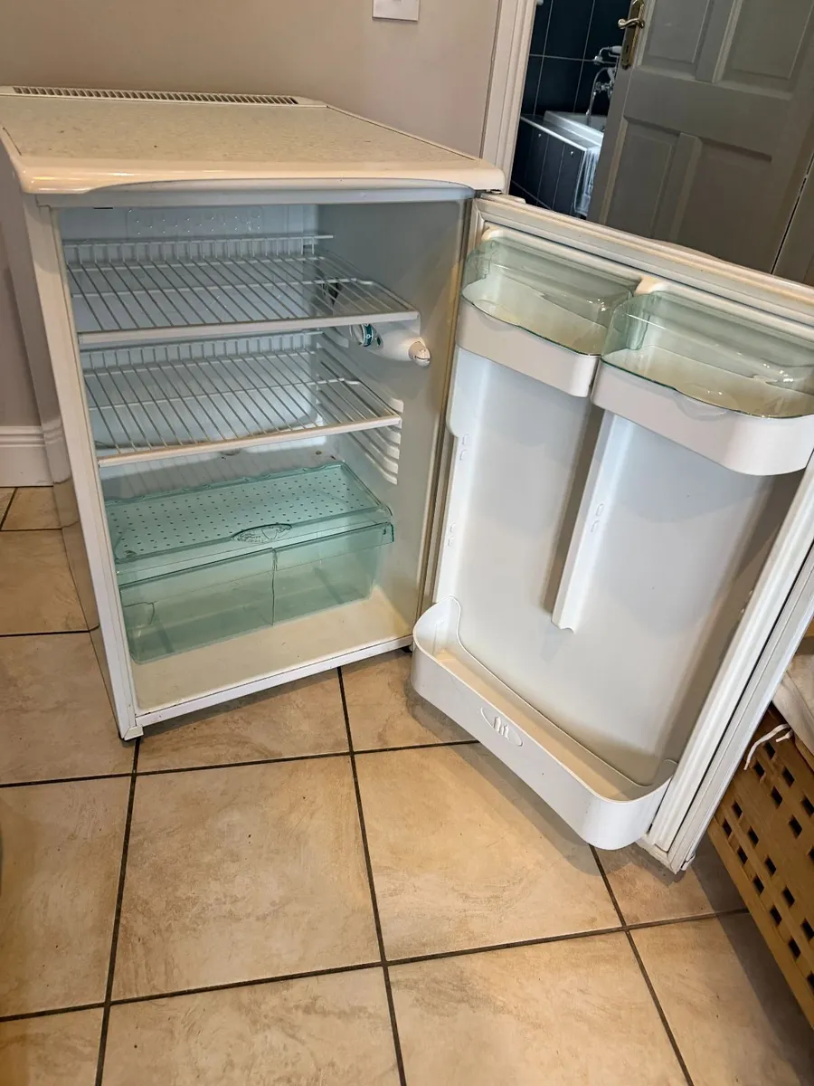 Fridge - Image 2