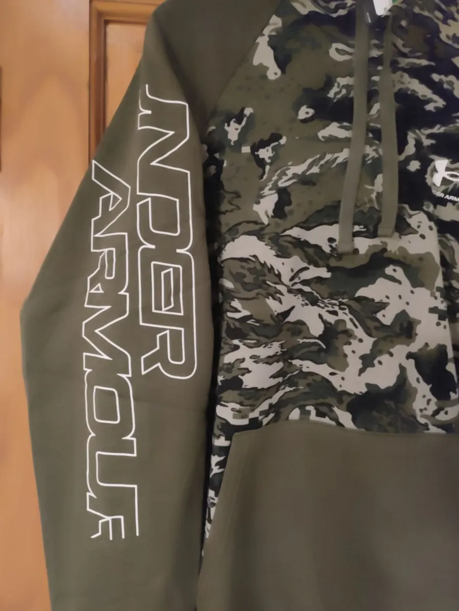 Under Armour Camo Hoodie L New - Image 3