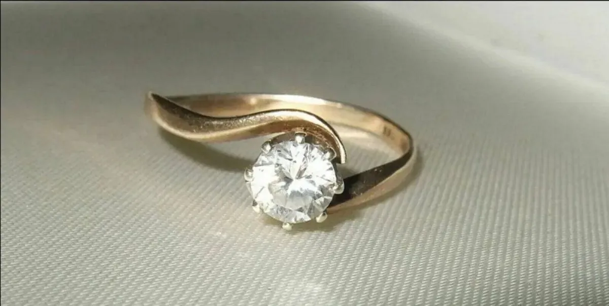 Vintage Hallmarked 14ct Gold Solitaire - Image 1