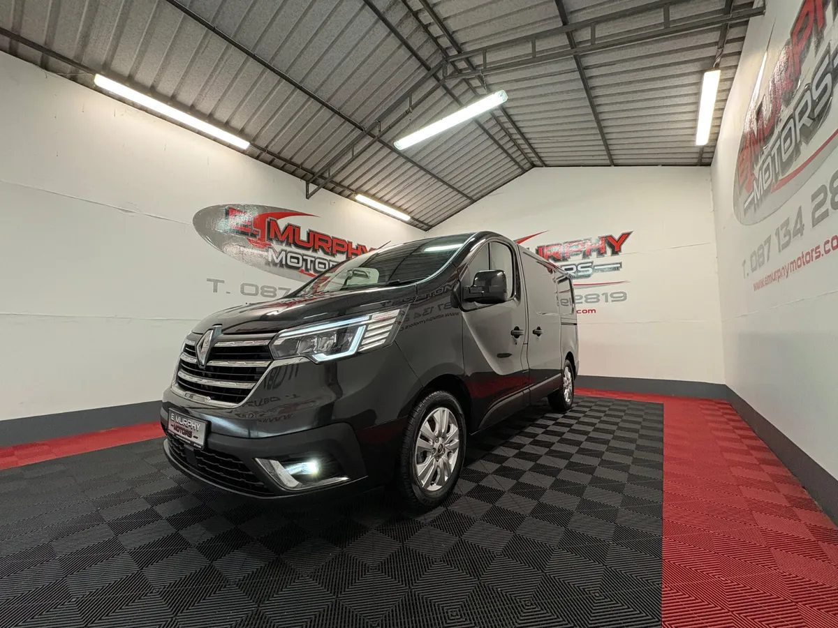 2023 RENAULT TRAFIC 2.0 DCI SPORT SWB HIGH SPEC - Image 3
