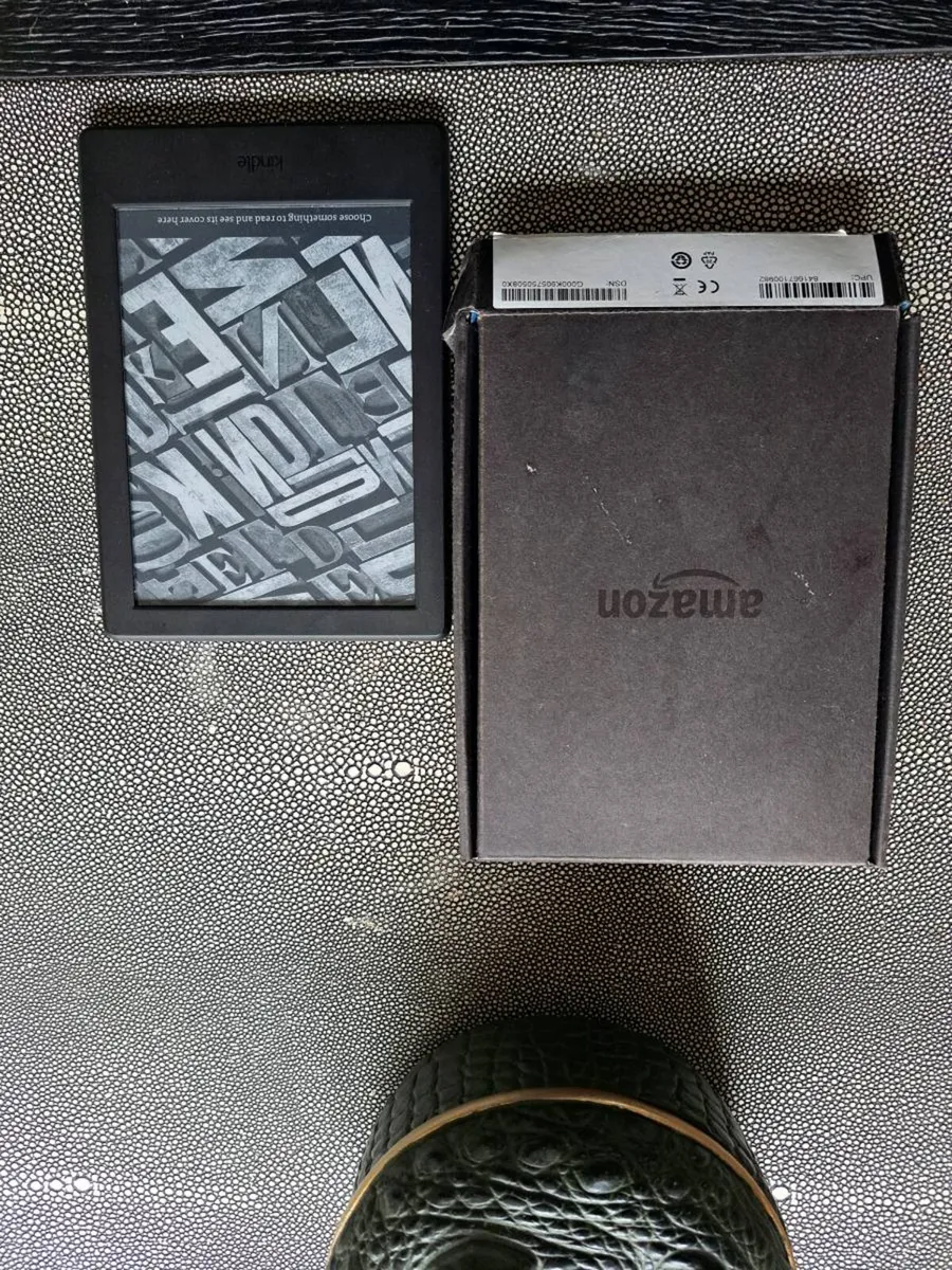 Amazon Kindle 8th Generation - Image 1