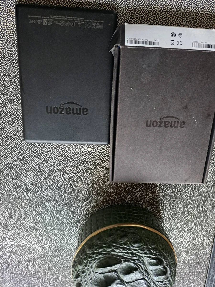 Amazon Kindle 8th Generation - Image 2