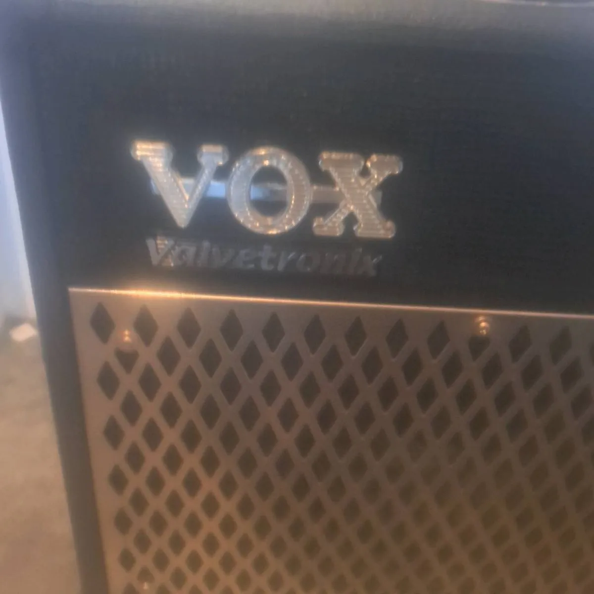 VOX VALVETRONIX Ad15vt amplifier - Image 2