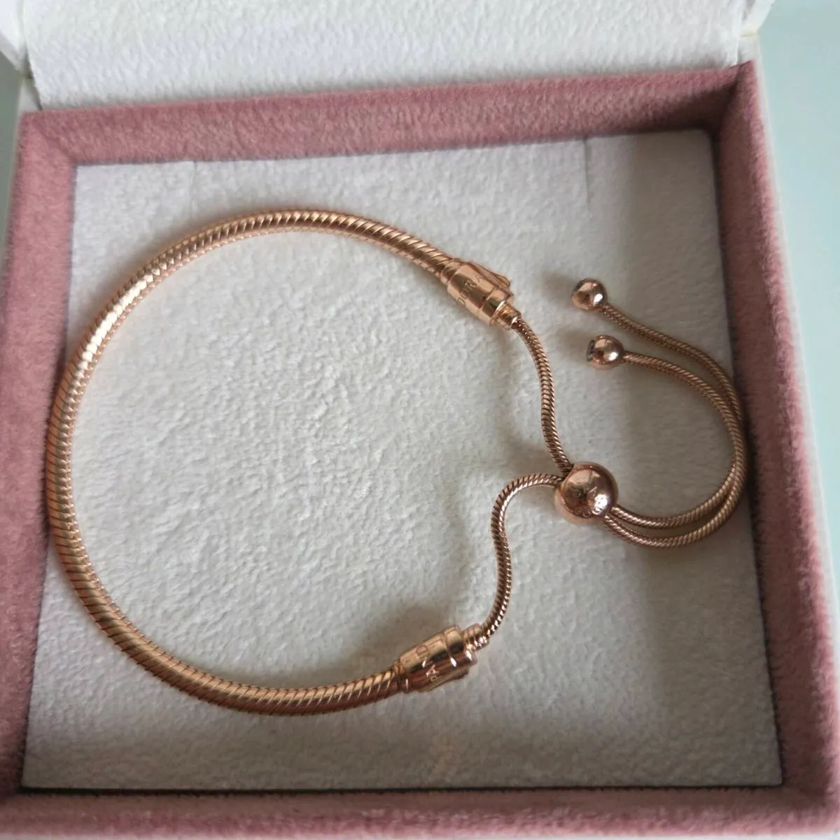 Pandora bracelet rose gold size ajustable - Image 1