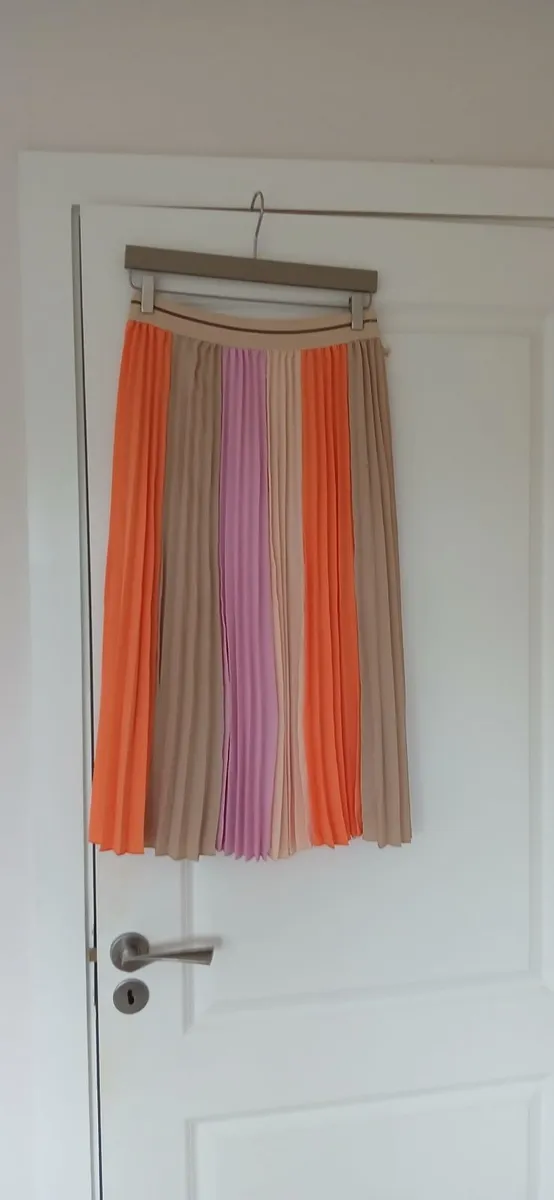 Designer skirt - Image 2